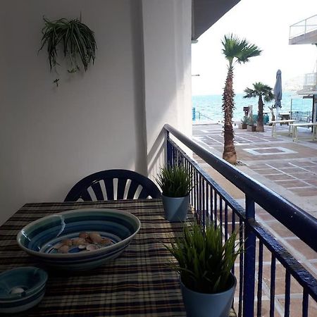 Cozy Seaside Apartment Loutraki Екстериор снимка