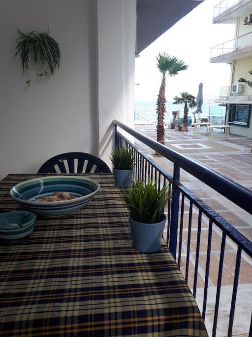 Cozy Seaside Apartment Loutraki Екстериор снимка